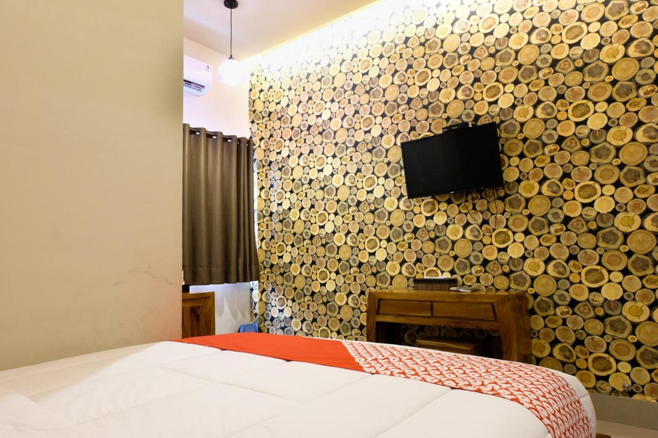 OYO 683 Jepun Residence Mataram Exterior foto